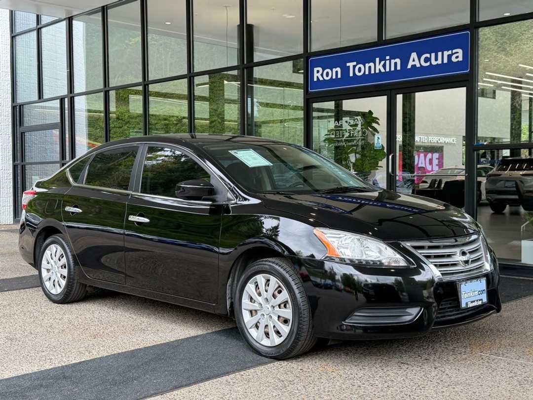 2013 Nissan Sentra SV - Image 2