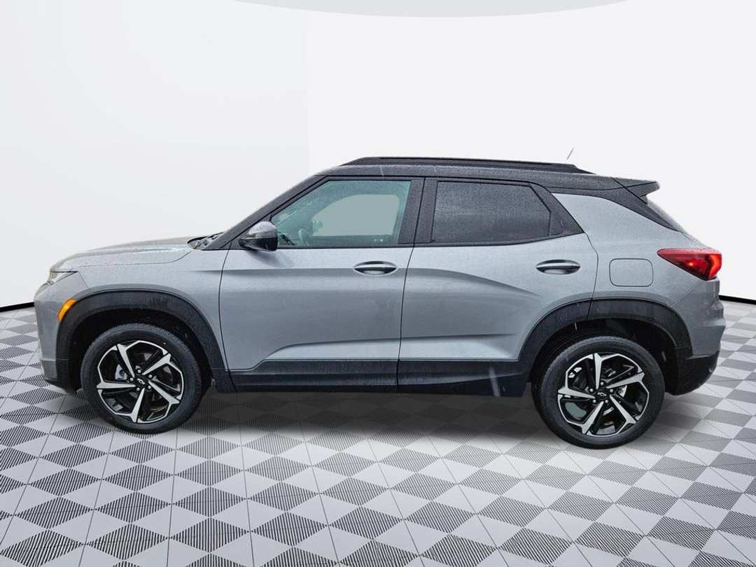 2023 Chevrolet Trailblazer RS - Image 3