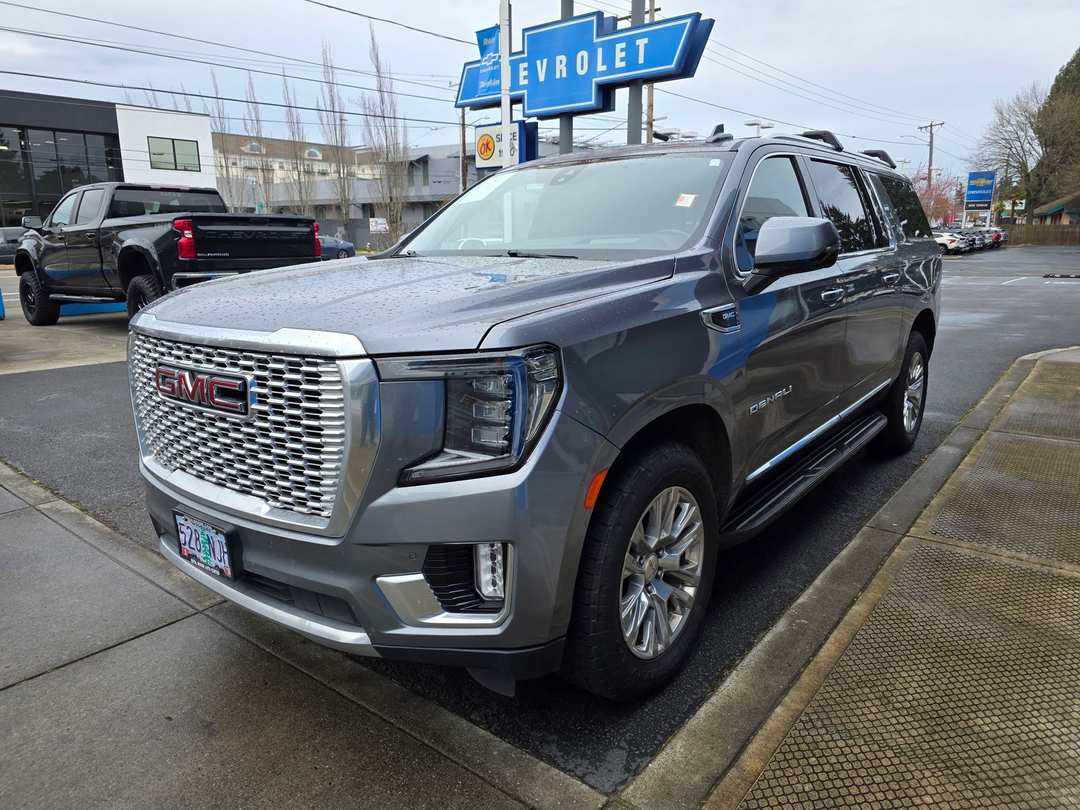 2022 GMC Yukon Xl Denali - Image 2