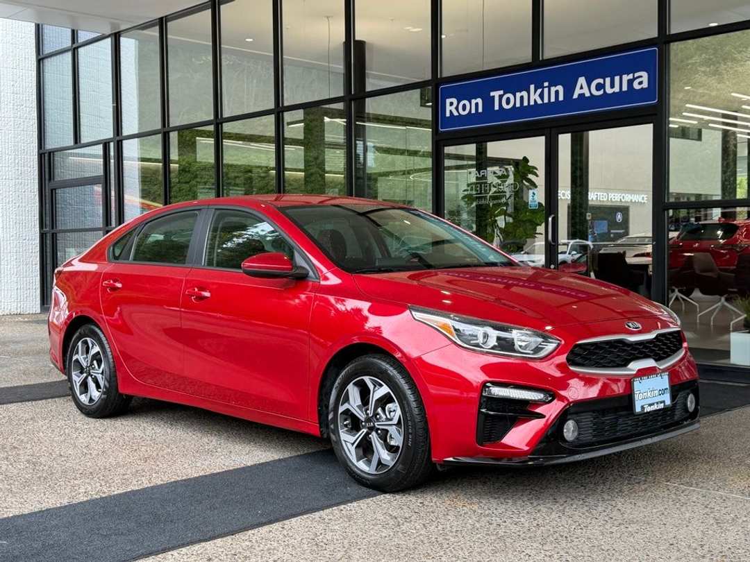 2019 Kia Forte LXS - Image 2