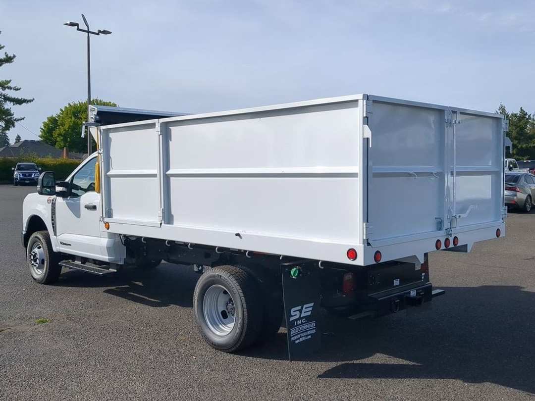 2024 Ford F-350Sd XL - Image 3