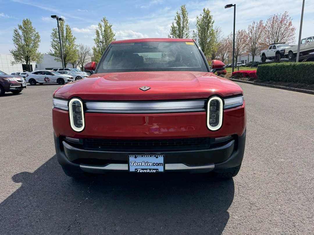 2025 Rivian R1T Adventure Dual Motor Standard Pack - Image 2