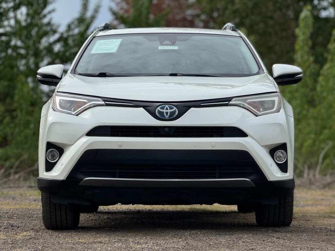 2017 Toyota Rav4 Limited - Image 2
