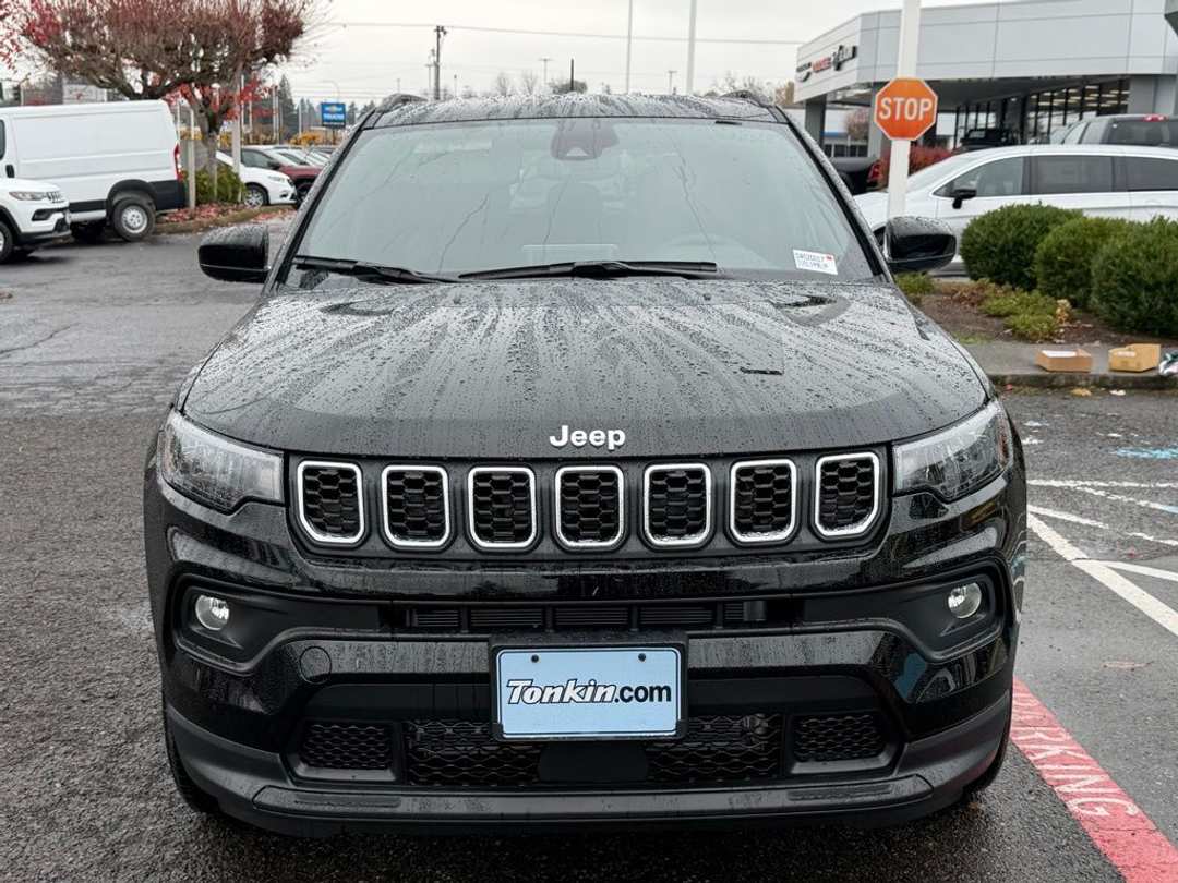 2026 Jeep Compass Latitude - Image 3