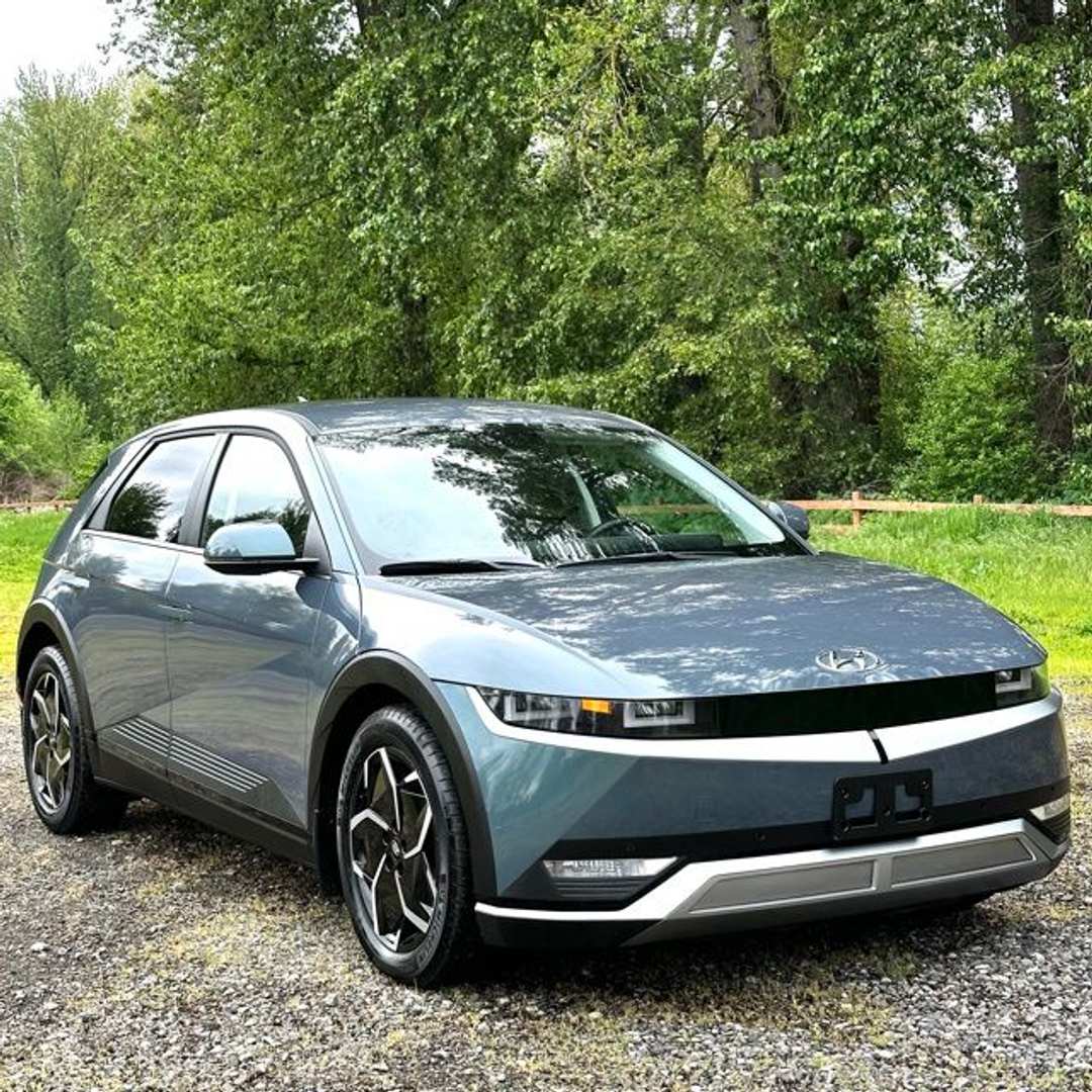 2024 Hyundai Ioniq 5 SEL - Image 3