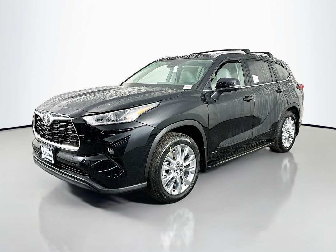 2026 Toyota Highlander Limited - Image 3