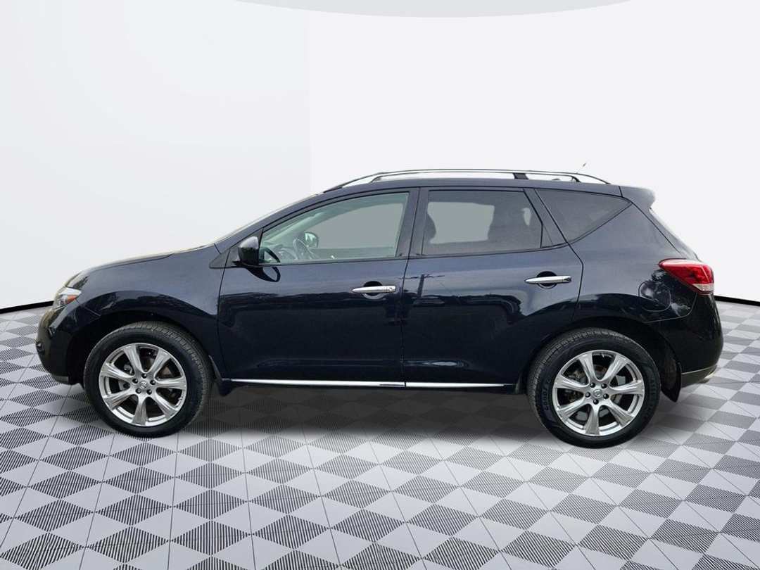 2014 Nissan Murano LE - Image 3