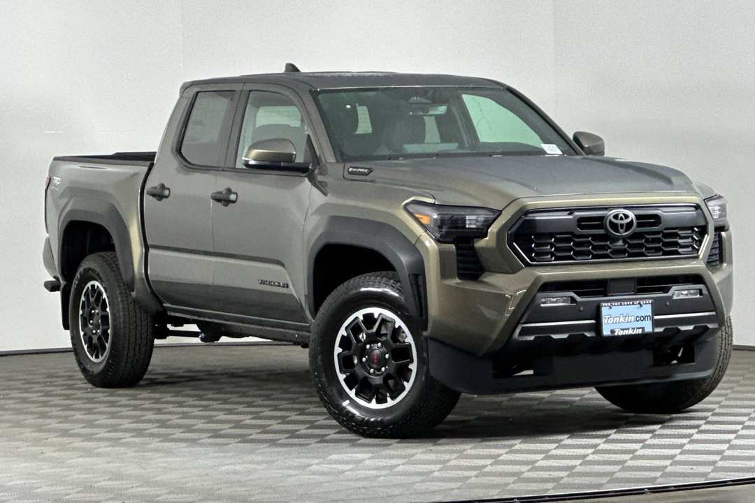 2025 Toyota Tacoma TRD Off Road - Image 2