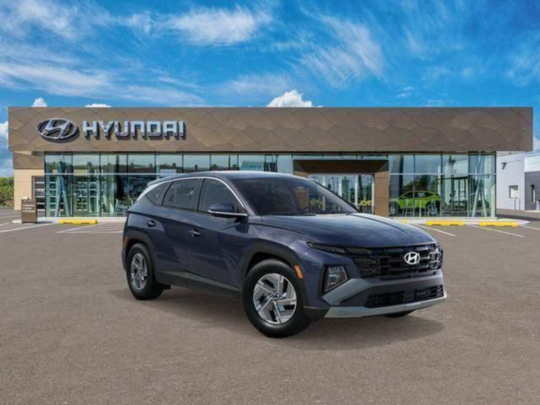 2026 Hyundai Tucson Blue SE - Image 2