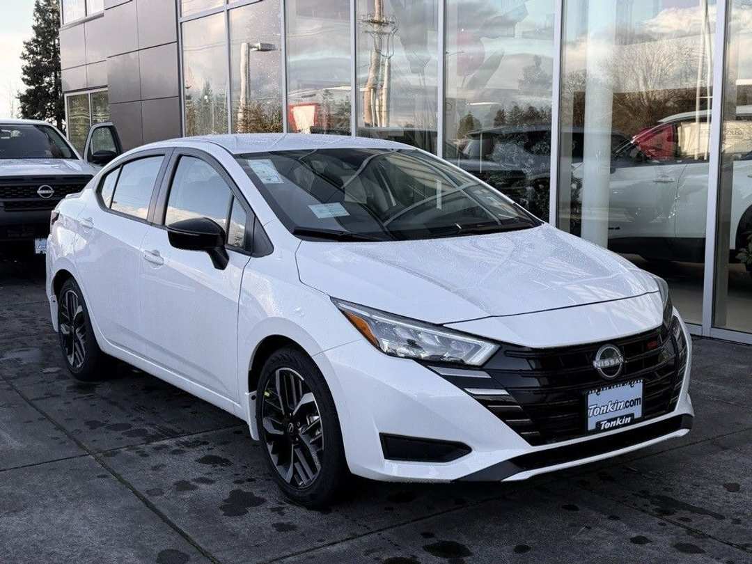 2025 Nissan Versa 1.6 SR - Image 2