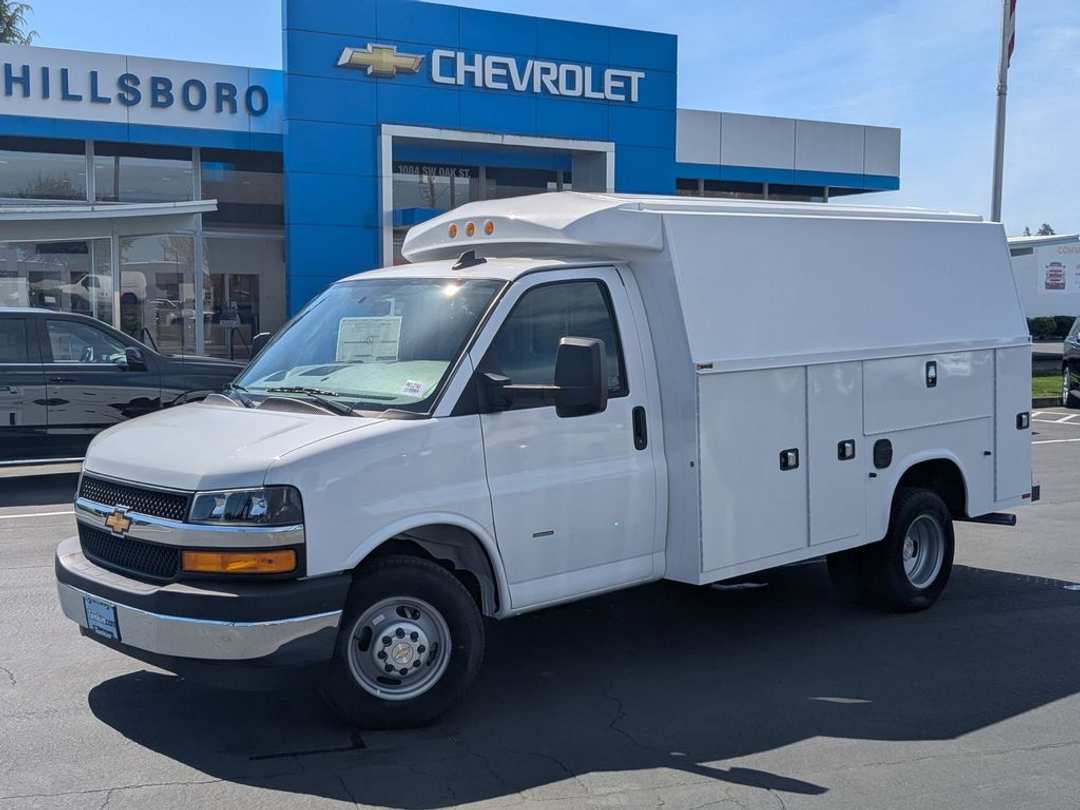 2024 Chevrolet Express 3500 Work - Image 2