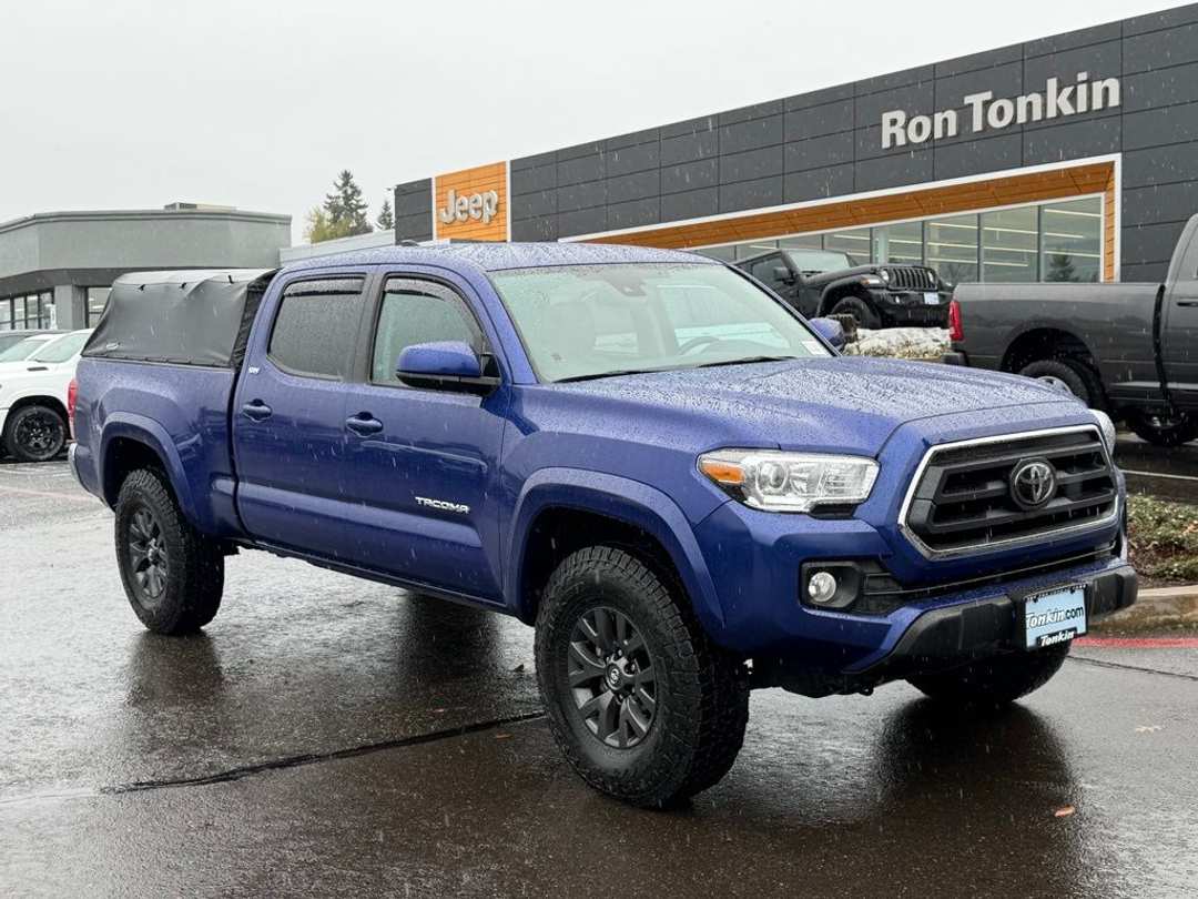 2022 Toyota Tacoma SR5 - Image 2