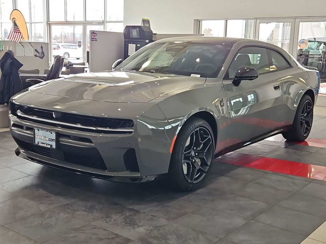 2026 Dodge Charger R/T Scat Pack - Image 2