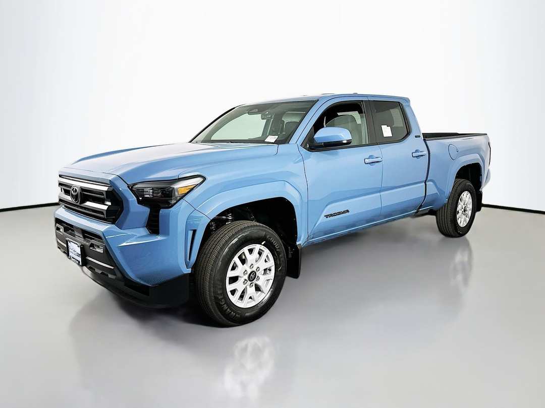 2026 Toyota Tacoma SR5 - Image 3