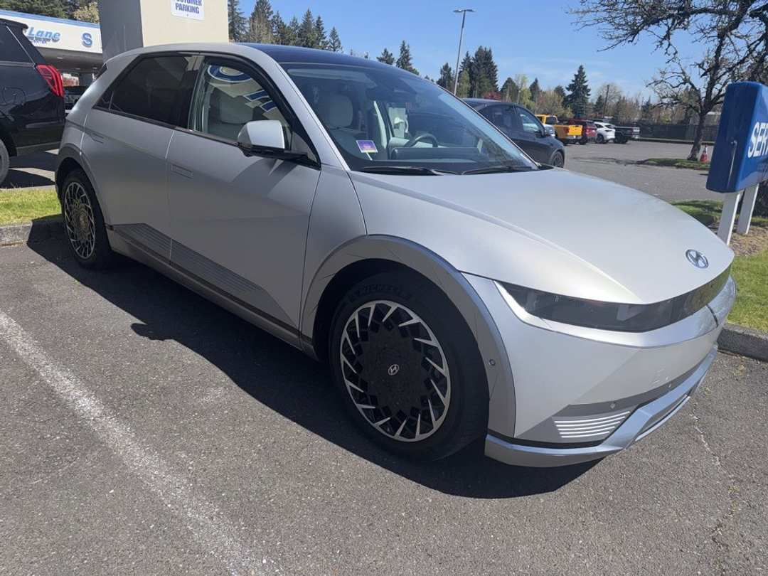 2023 Hyundai Ioniq 5 Limited - Image 3