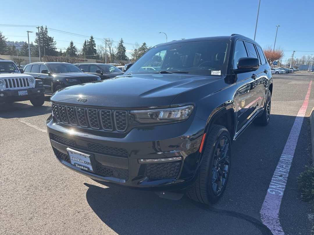 2024 Jeep Grand Cherokee L Summit - Image 3