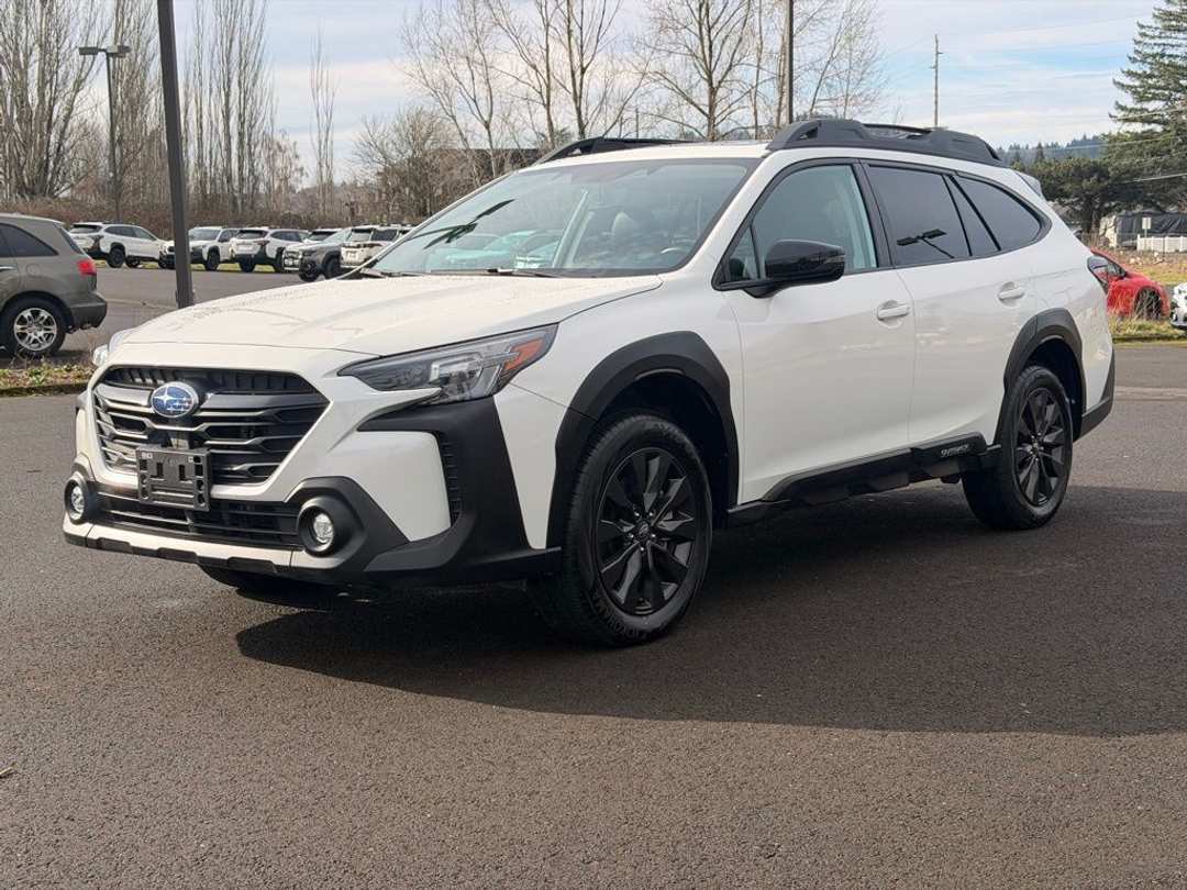 2025 Subaru Outback Onyx Edition - Image 3