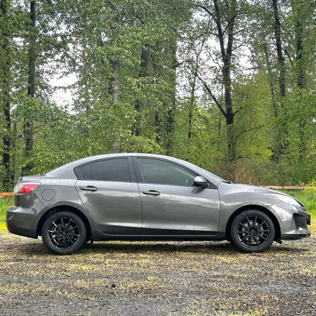 2012 MAZDA Mazda3 i Touring - Image 3