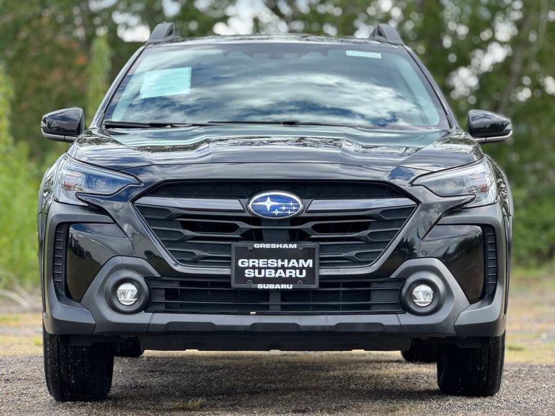 2023 Subaru Outback Premium - Image 2