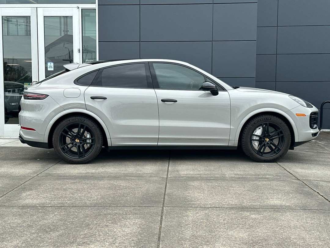 2020 Porsche Cayenne Turbo - Image 2