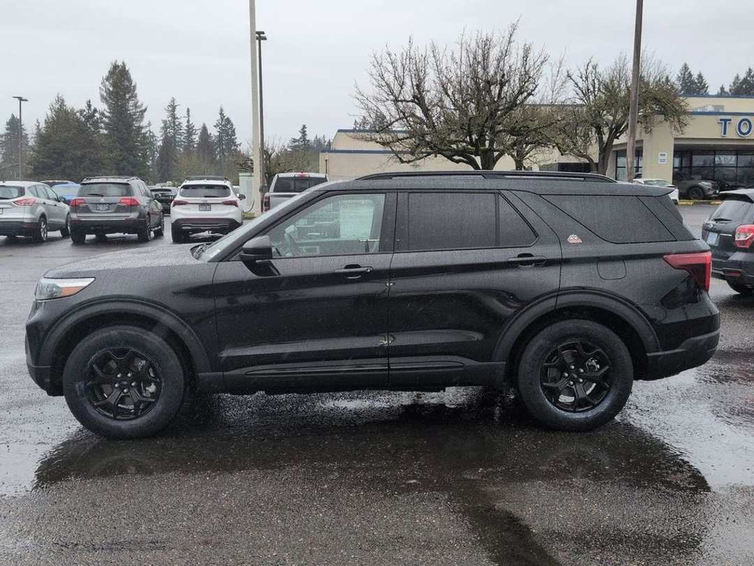 2022 Ford Explorer Timberline - Image 2