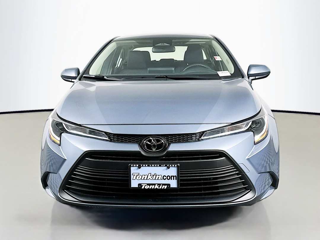 2026 Toyota Corolla LE - Image 2