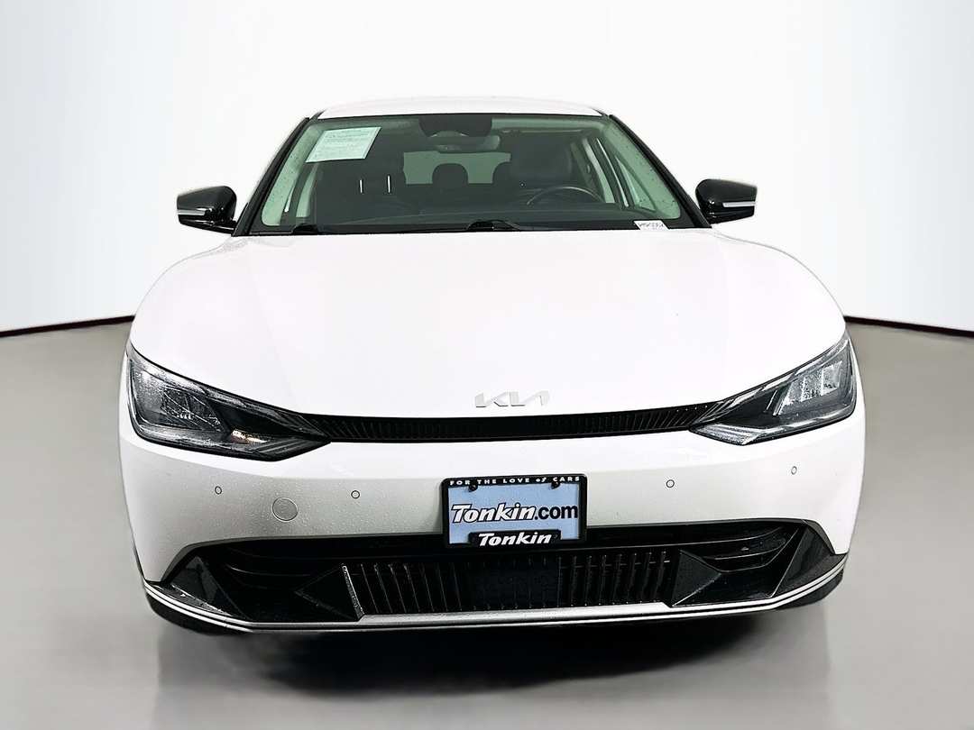 2023 Kia Ev6 Wind - Image 2