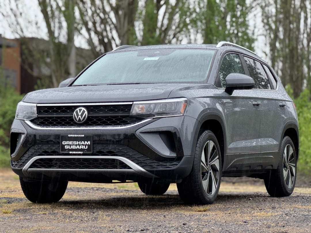 2023 Volkswagen Taos 1.5T SE - Image 3