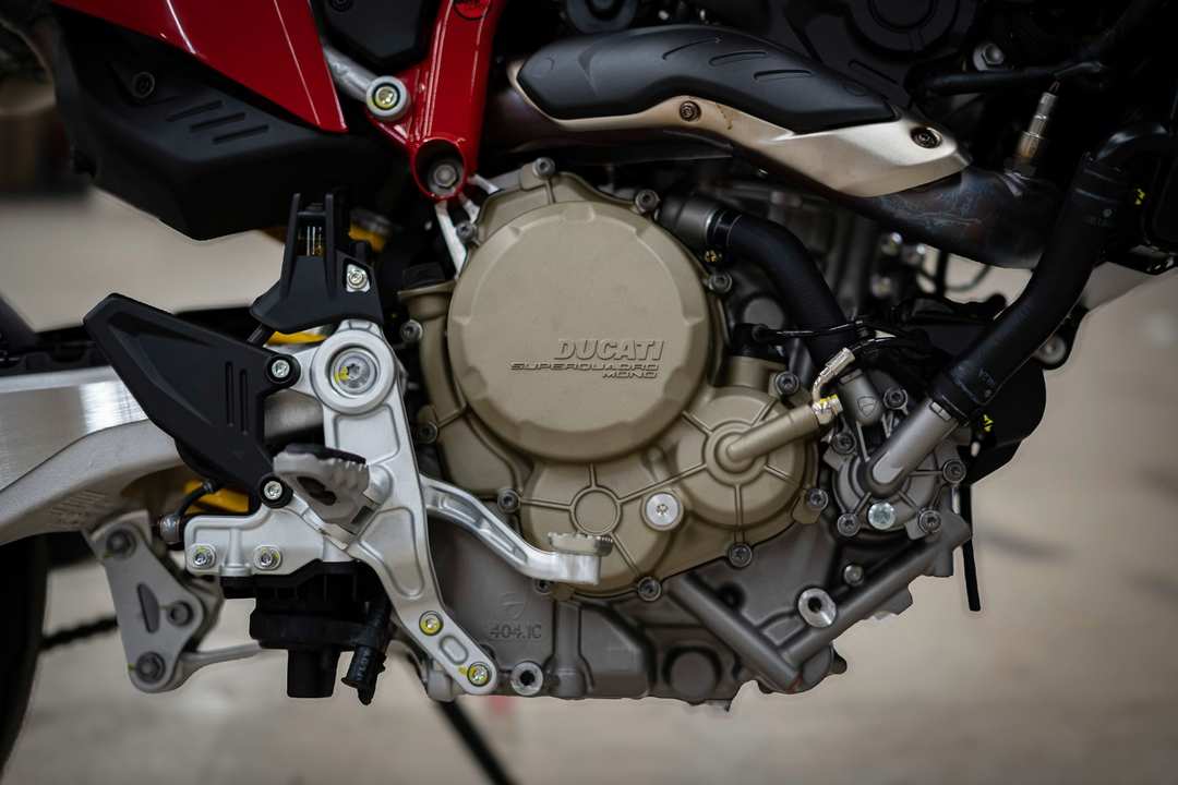 2024 Ducati Hypermotard 698 Mono - Image 3