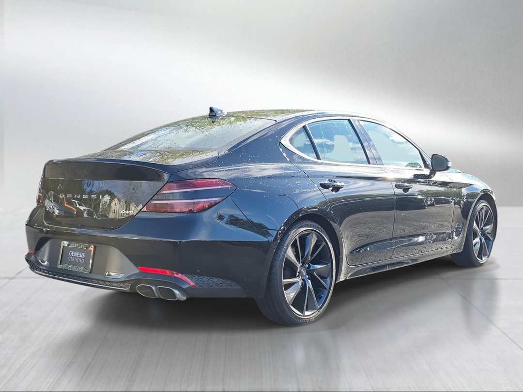 2023 Genesis G70 2.0T - Image 3