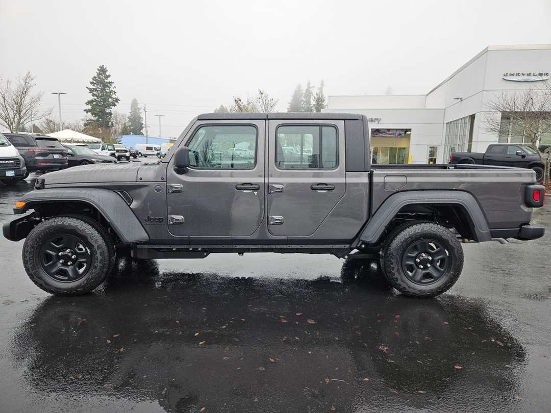 2026 Jeep Gladiator Sport - Image 3