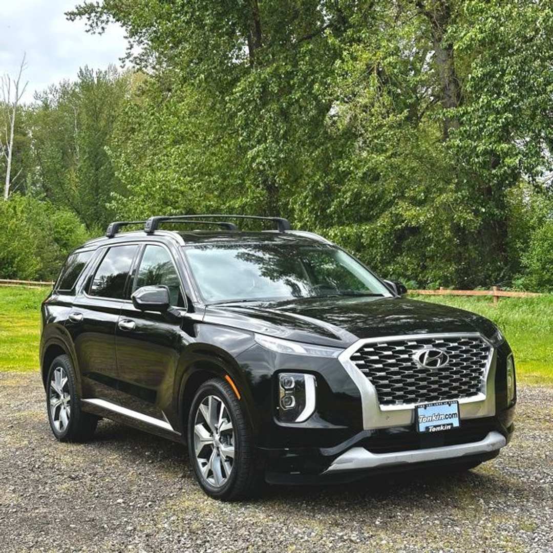 2021 Hyundai Palisade Limited - Image 3