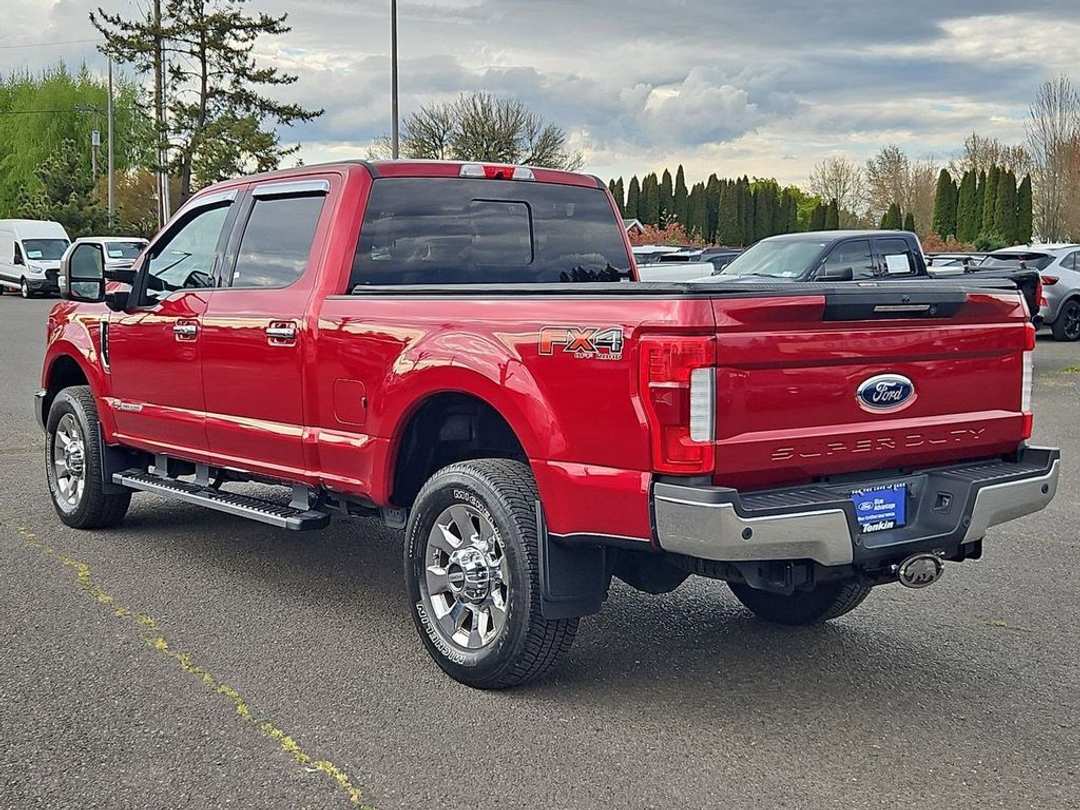 2019 Ford F-350Sd Lariat - Image 3