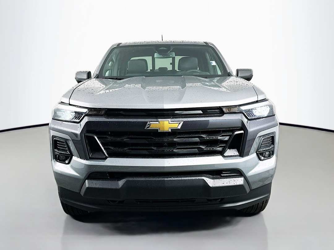 2026 Chevrolet Colorado LT - Image 2