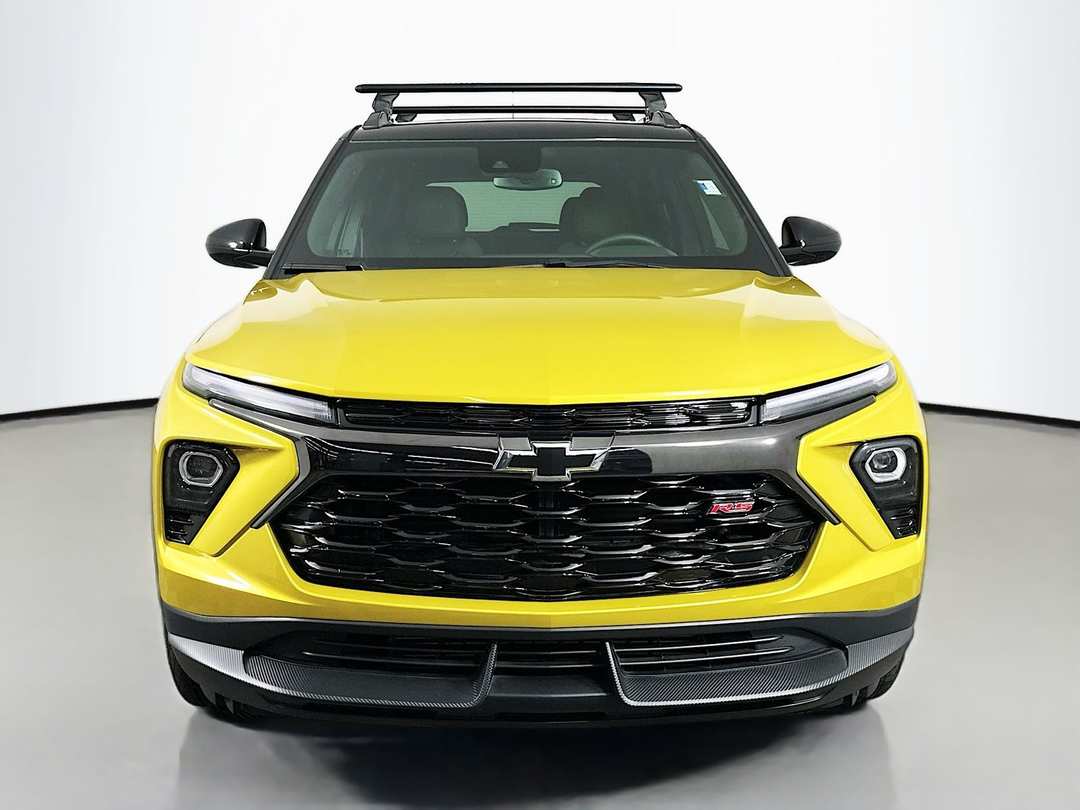 2025 Chevrolet Trailblazer RS - Image 2