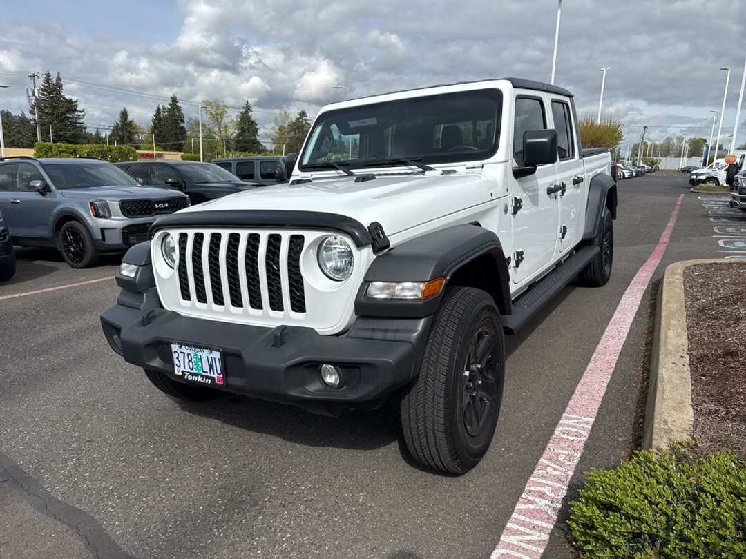 2020 Jeep Gladiator Sport - Image 3