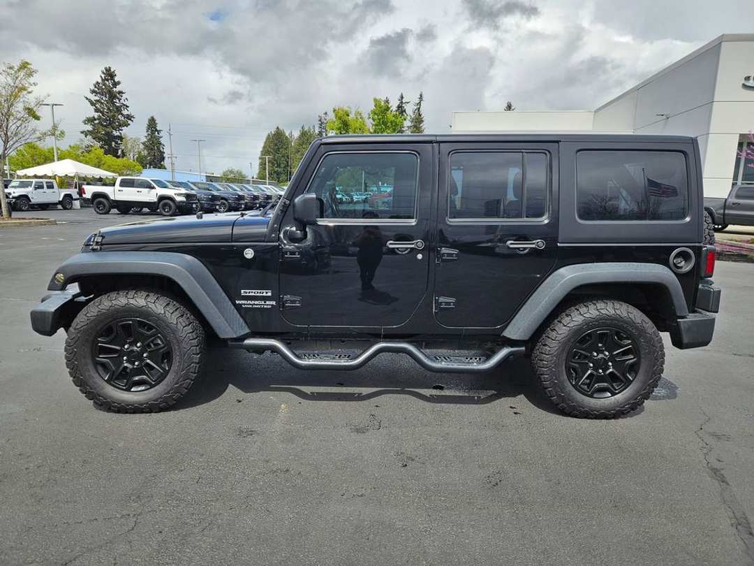 2016 Jeep Wrangler Unlimited Sport - Image 3