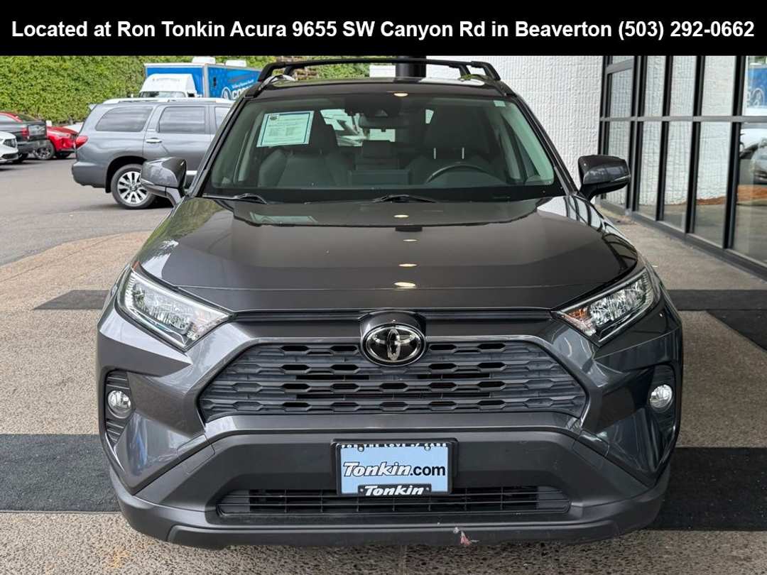2019 Toyota Rav4 XLE - Image 3