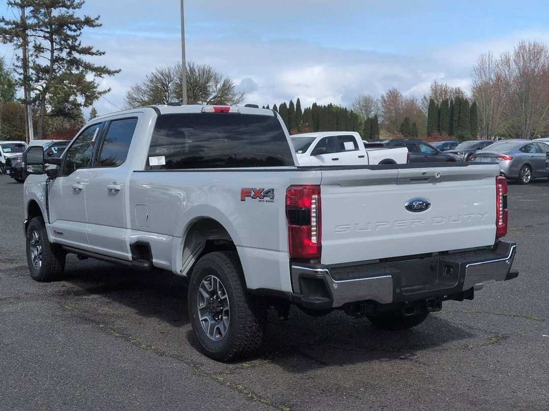 2026 Ford F-350Sd Lariat - Image 3