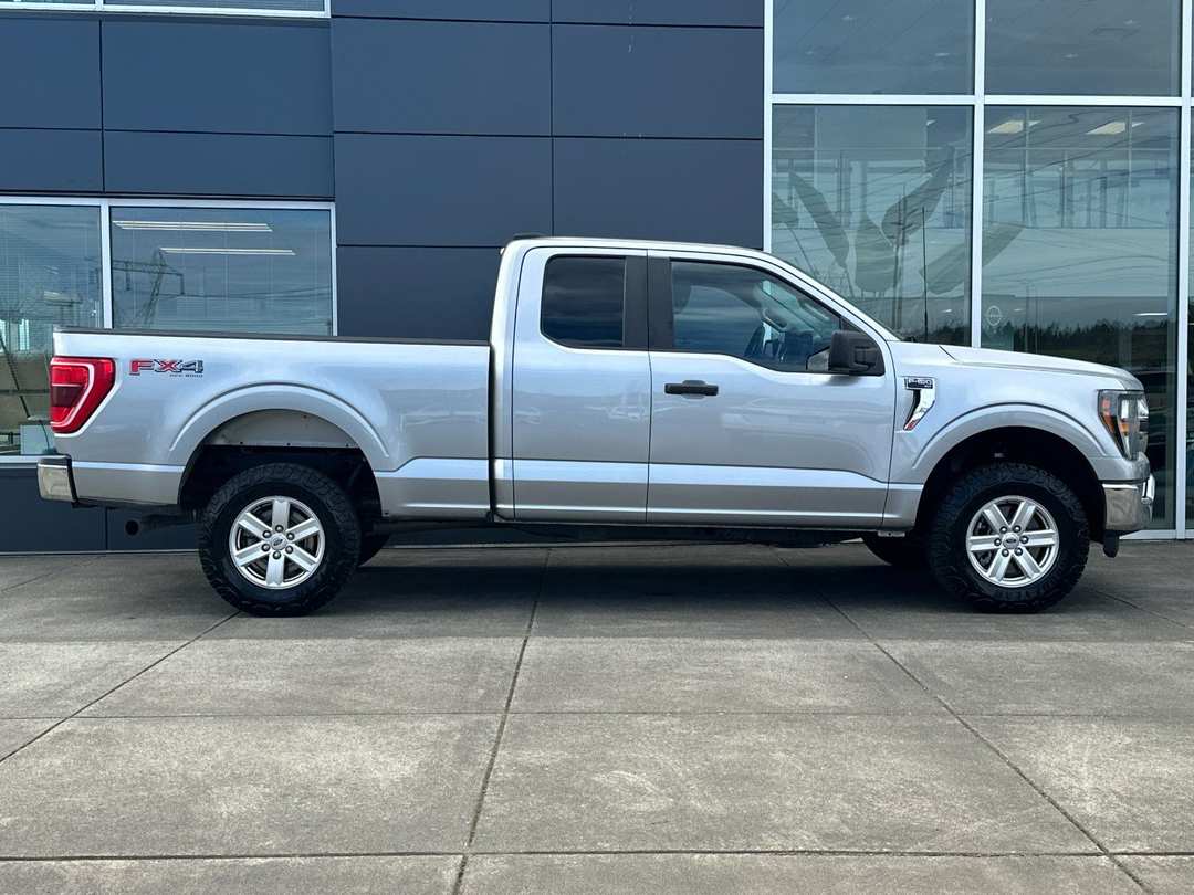 2023 Ford F-150 XLT - Image 2