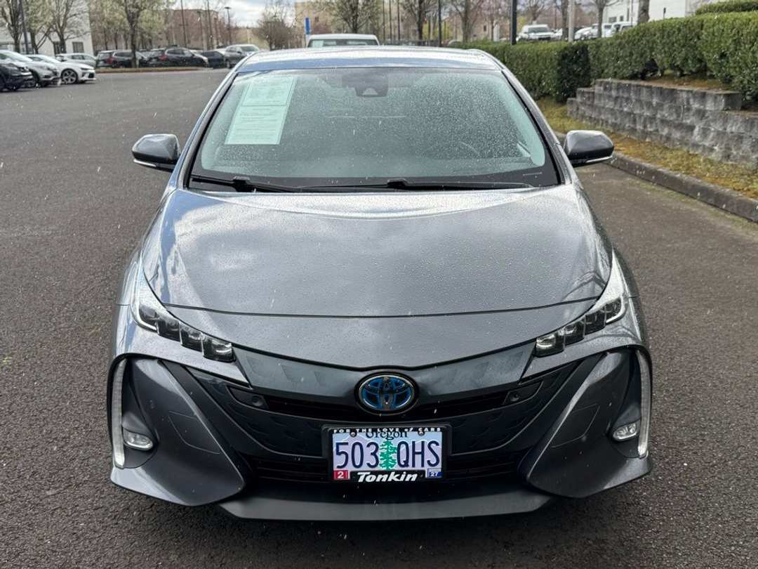 2020 Toyota Prius Prime Limited - Image 3