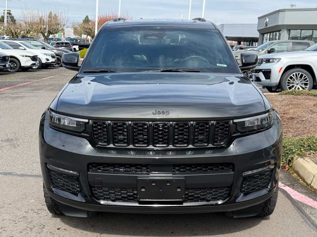 2024 Jeep Grand Cherokee L Limited - Image 3