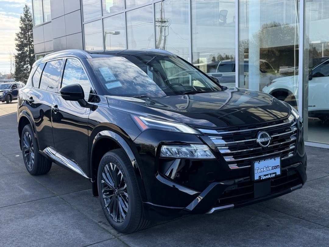 2026 Nissan Rogue Platinum - Image 2