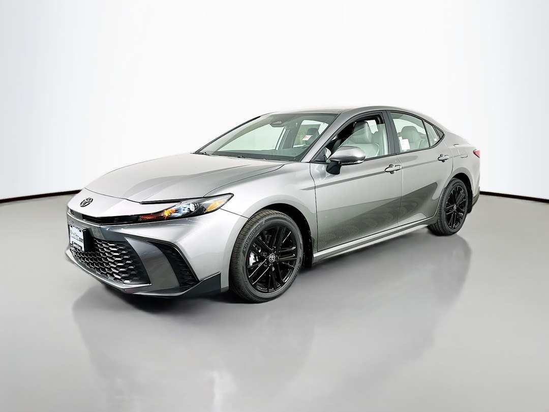 2026 Toyota Camry XSE - Image 3