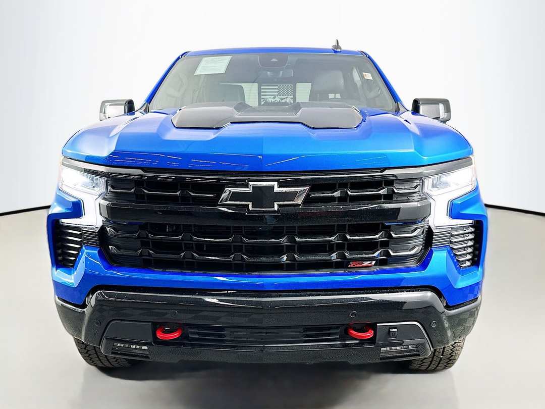 2025 Chevrolet Silverado 1500 LT Trail Boss - Image 3