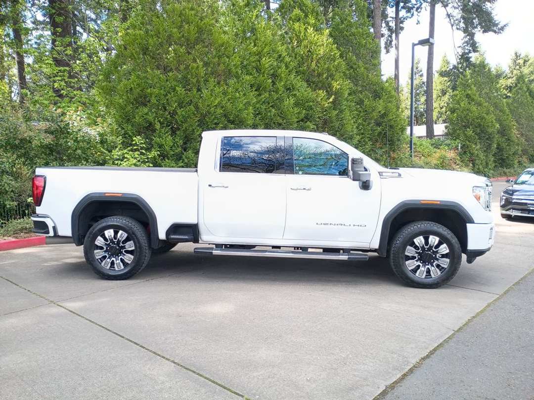 2021 GMC Sierra 2500Hd Denali - Image 3