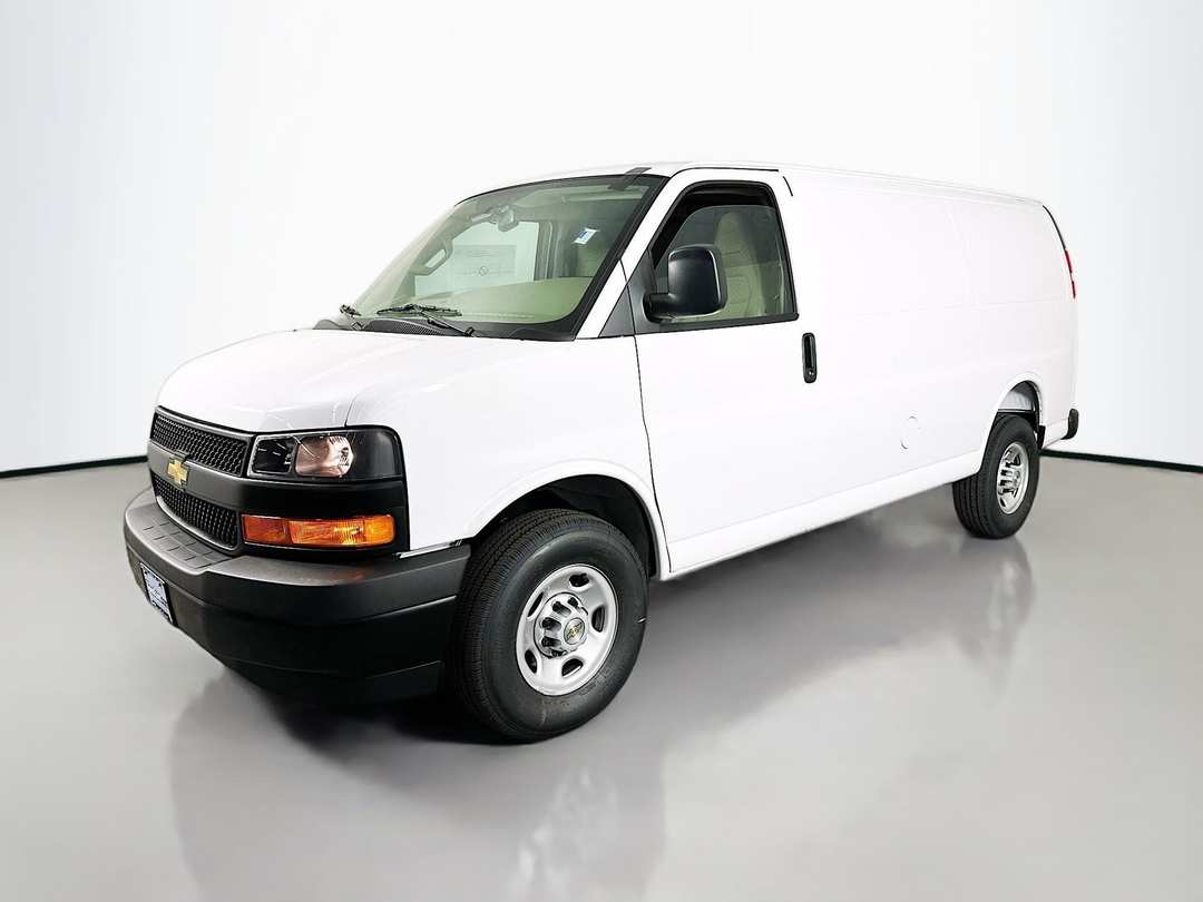 2026 Chevrolet Express 3500 Work - Image 3