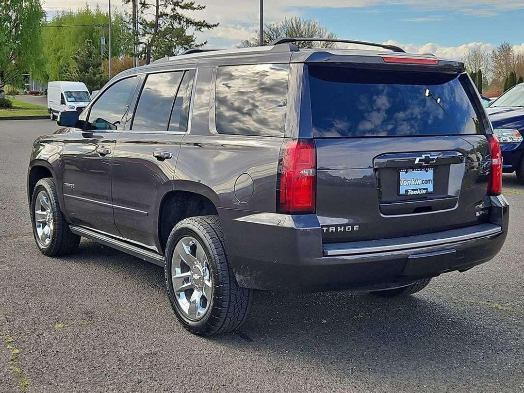 2017 Chevrolet Tahoe Premier - Image 3