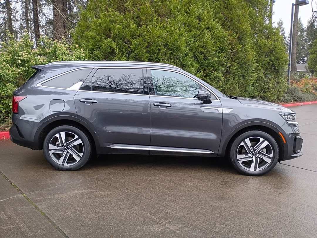 2023 Kia Sorento SX Prestige - Image 3