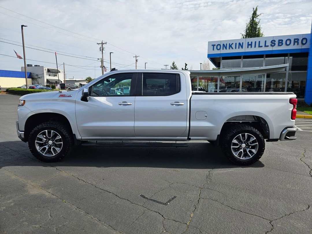 2020 Chevrolet Silverado 1500 LT - Image 3